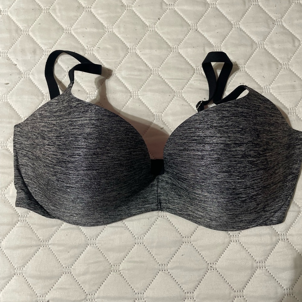 Barely work VS bra. 36 D. Push up bra.